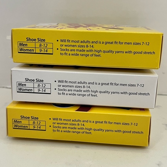 Colorful Retro Toy Set with Nostalgic Design. 3 pairs of socks! - Picture 7 of 9